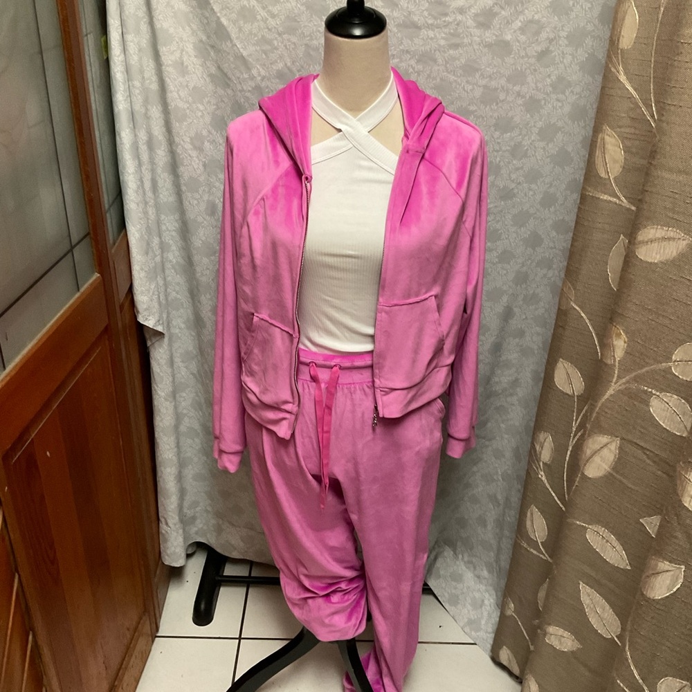 Victoria Secret Jogger Set